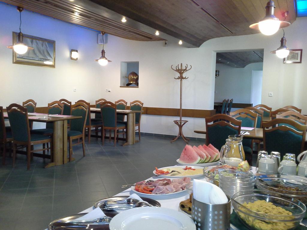 Hotel Laguna Ceske Budejovice Eksteriør bilde